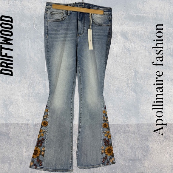 DRIFTWOOD FALLING SUNFLOWER FARRAH FLARE LIGHT WASH JEANS NWT SIZE 28 - Picture 8 of 9
